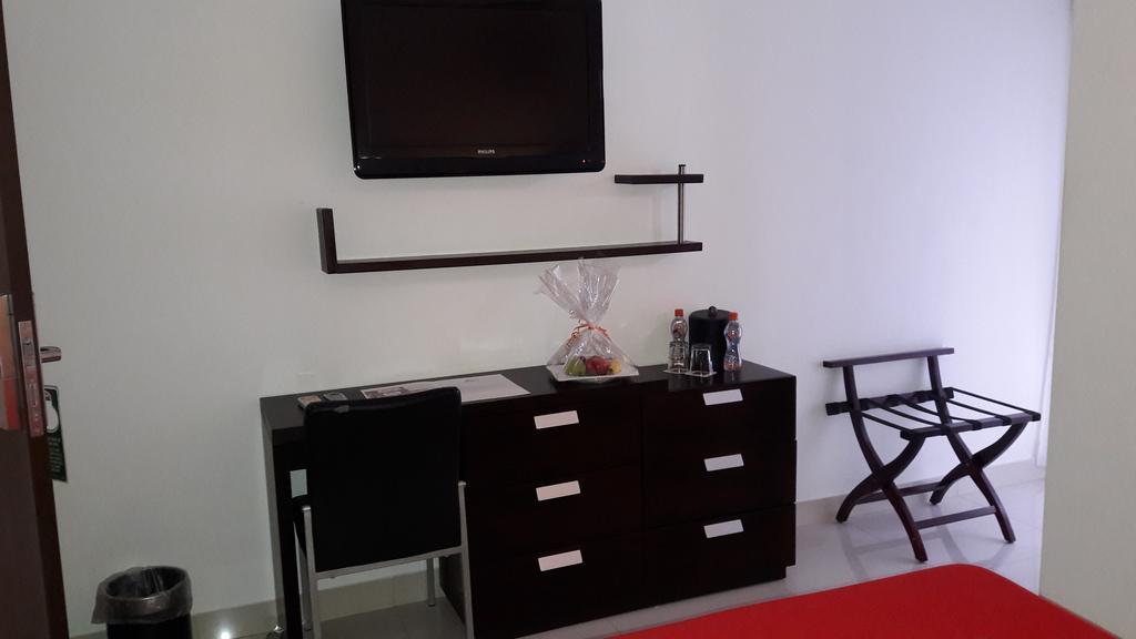 Az Hotel And Suites Панама Экстерьер фото