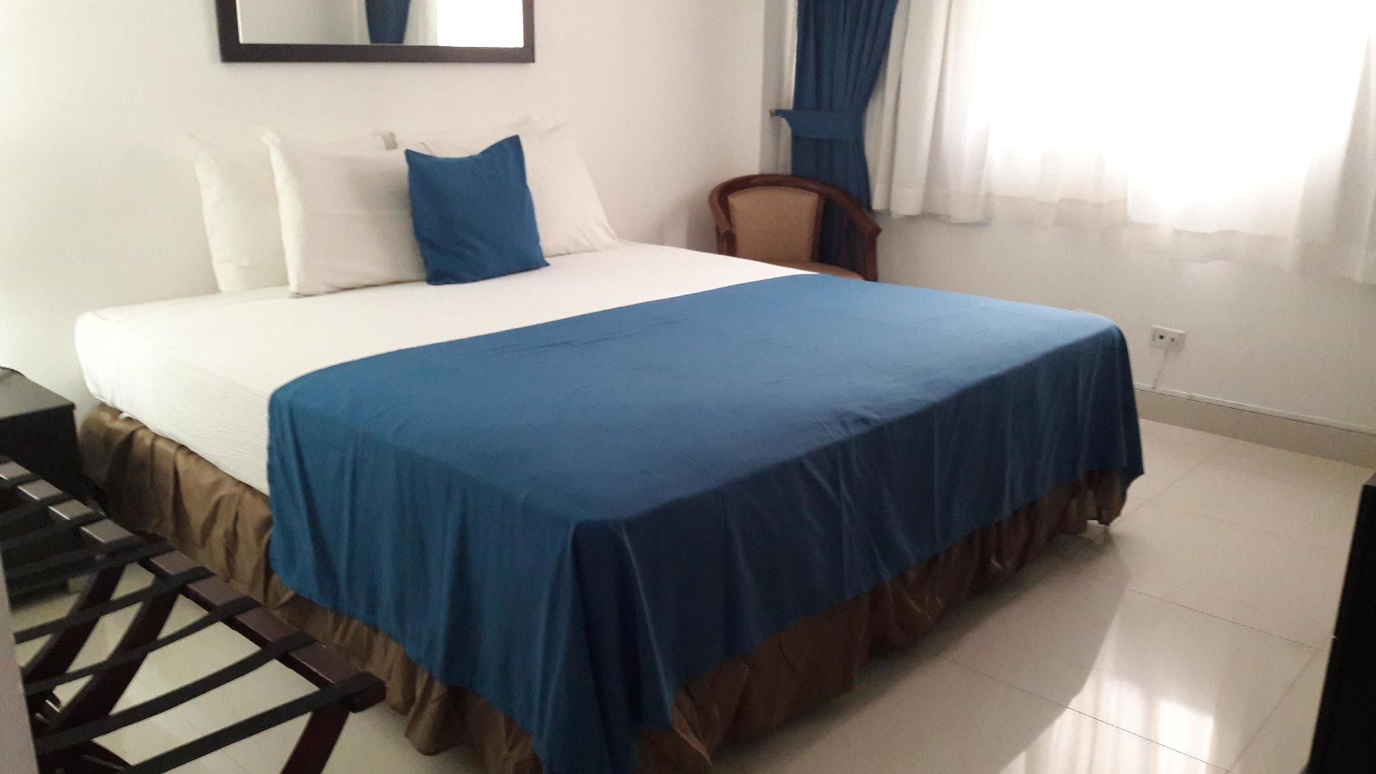 Az Hotel And Suites Панама Экстерьер фото