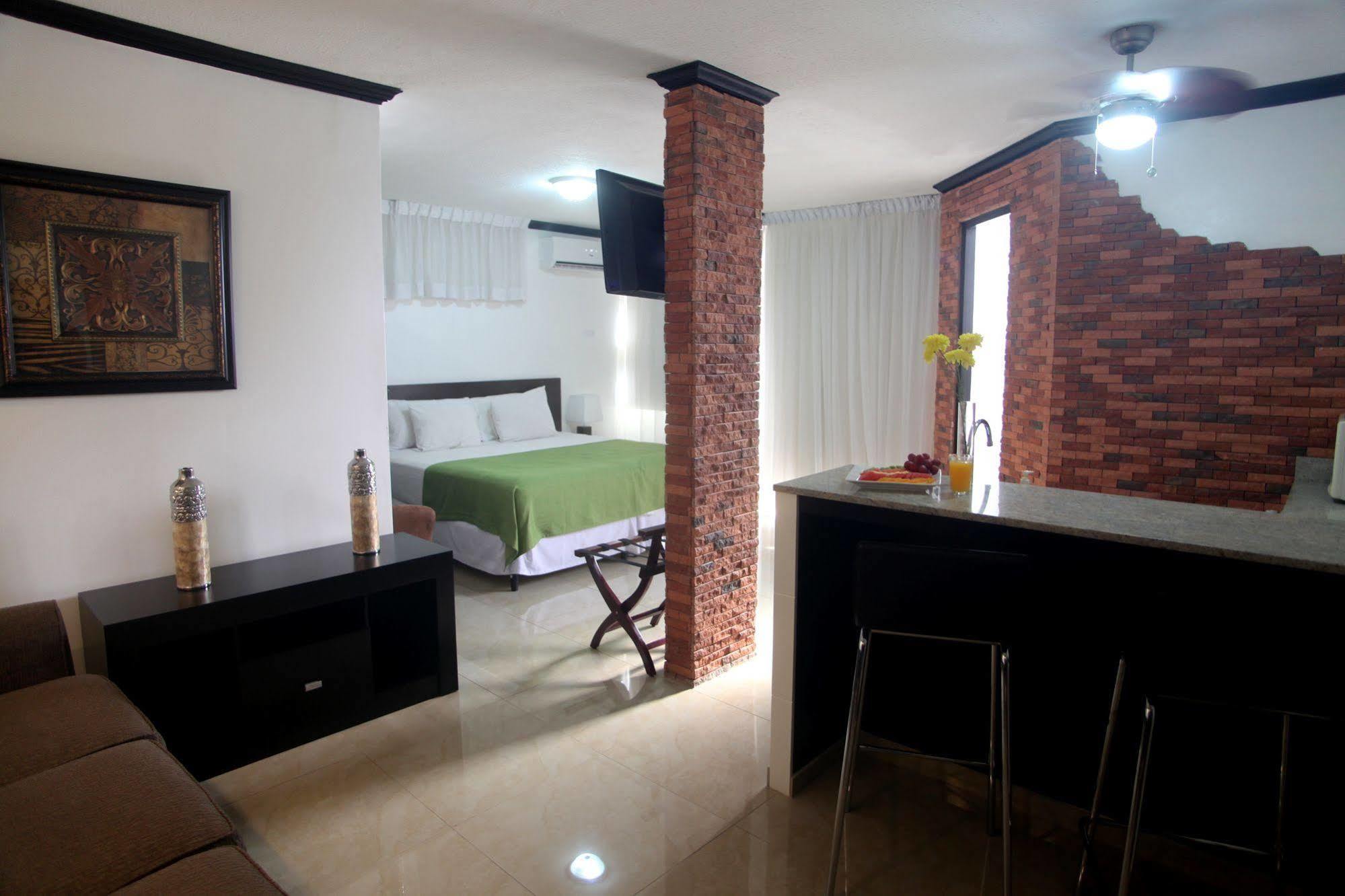 Az Hotel And Suites Панама Экстерьер фото