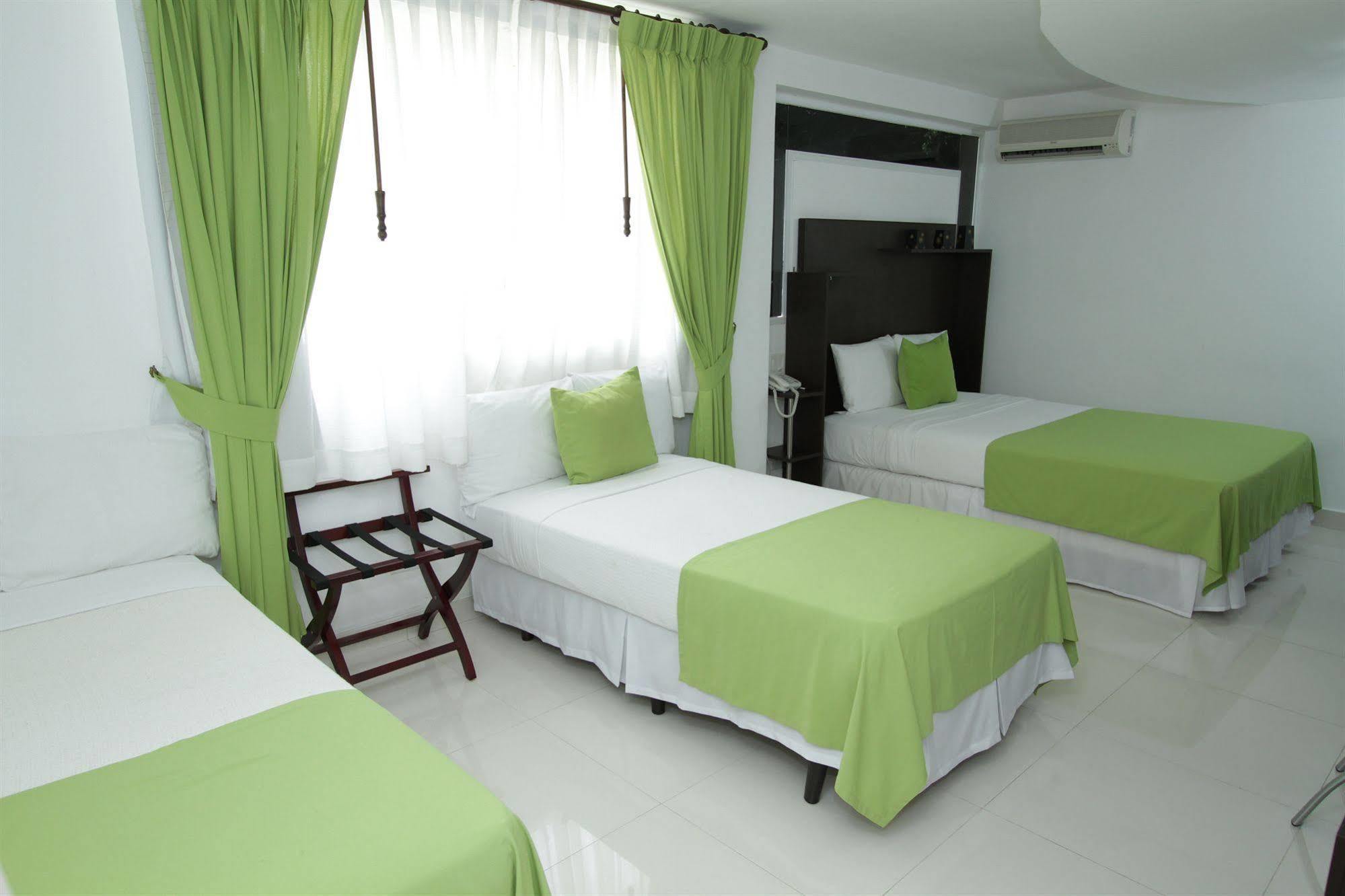 Az Hotel And Suites Панама Экстерьер фото
